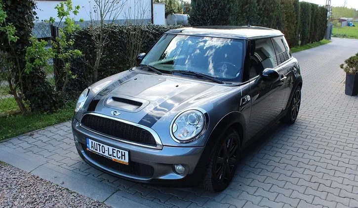 namysłów MINI Cooper cena 27500 przebieg: 200693, rok produkcji 2009 z Namysłów